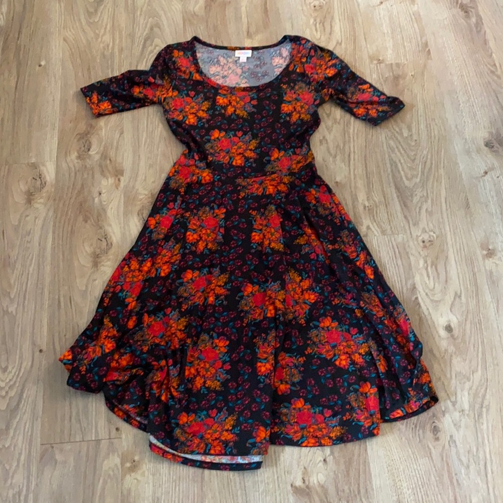 Nwot Nicole dress